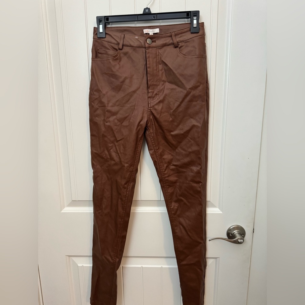 GB Brown High-Waisted Pants pleather brown size 7 A